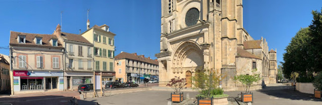 De la brie j.l. benoist montereau-fault-yonne