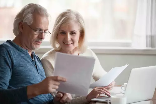 Contrat obsèques : établir un contrat à 2, en couple